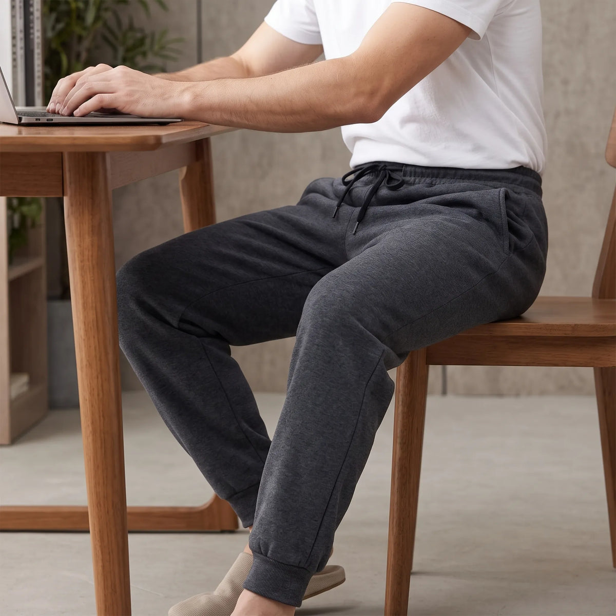Celrien | Vondik Tapered Cuffed Flat Front Joggers