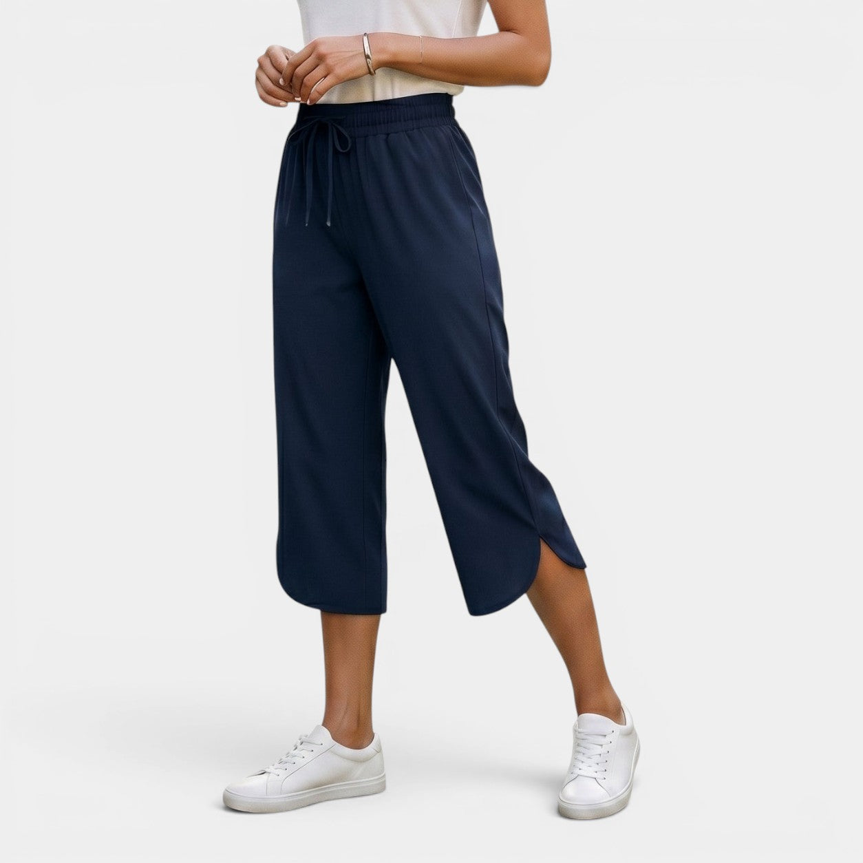 Celrien | Women's Lightweight Comfortable Cargo Capris for Ladies