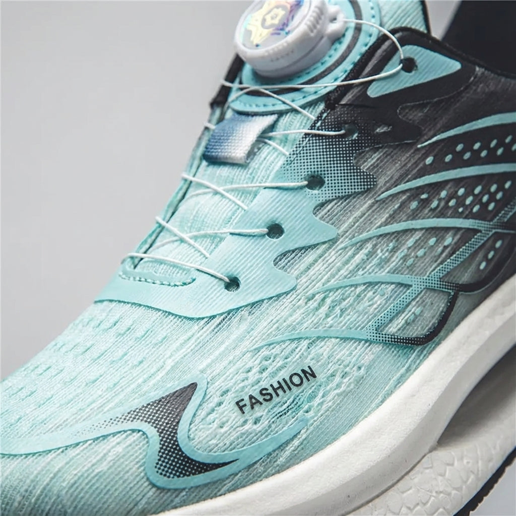 Men's breathable running shoes with rotating buckle closure and lightweight cushioned midsole