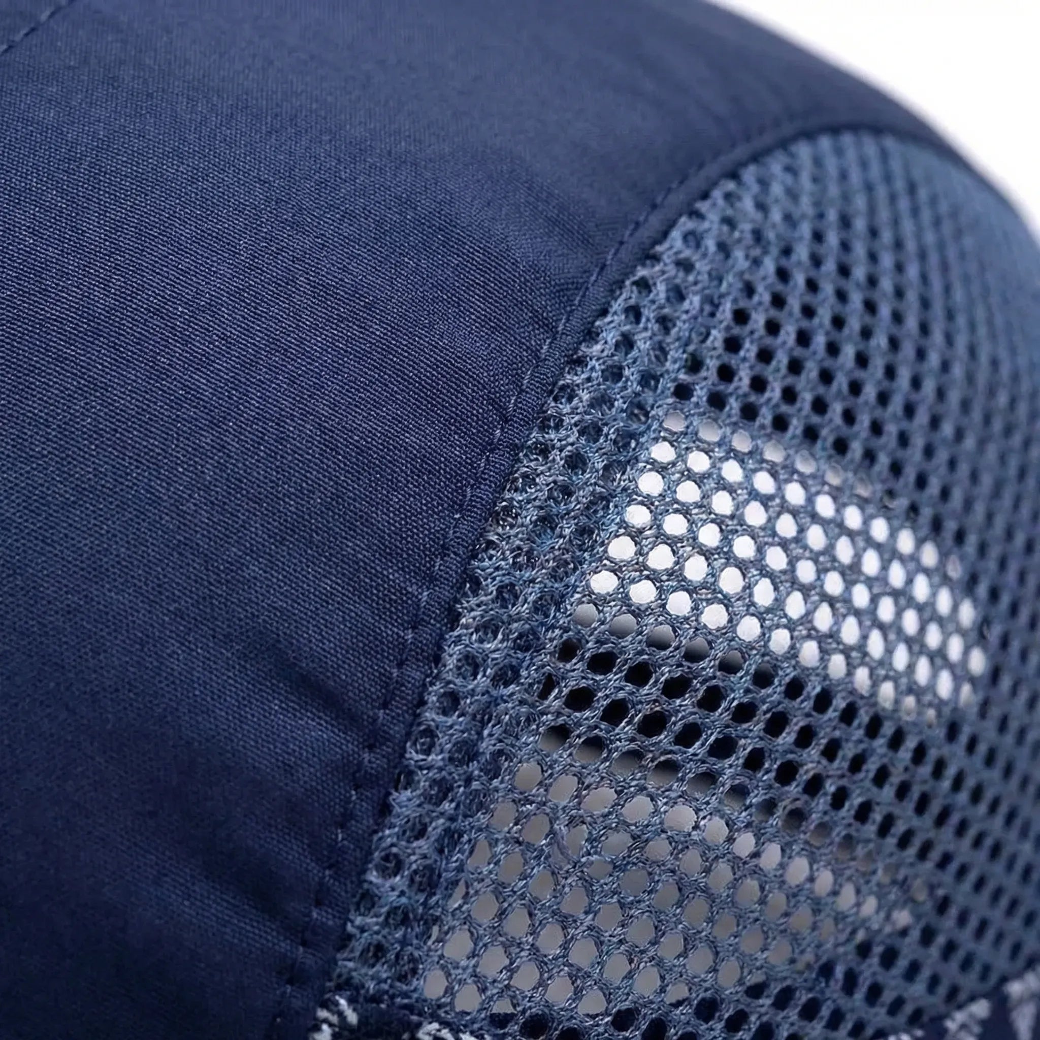 Men's breathable baseball cap with mesh panels and adjustable strap