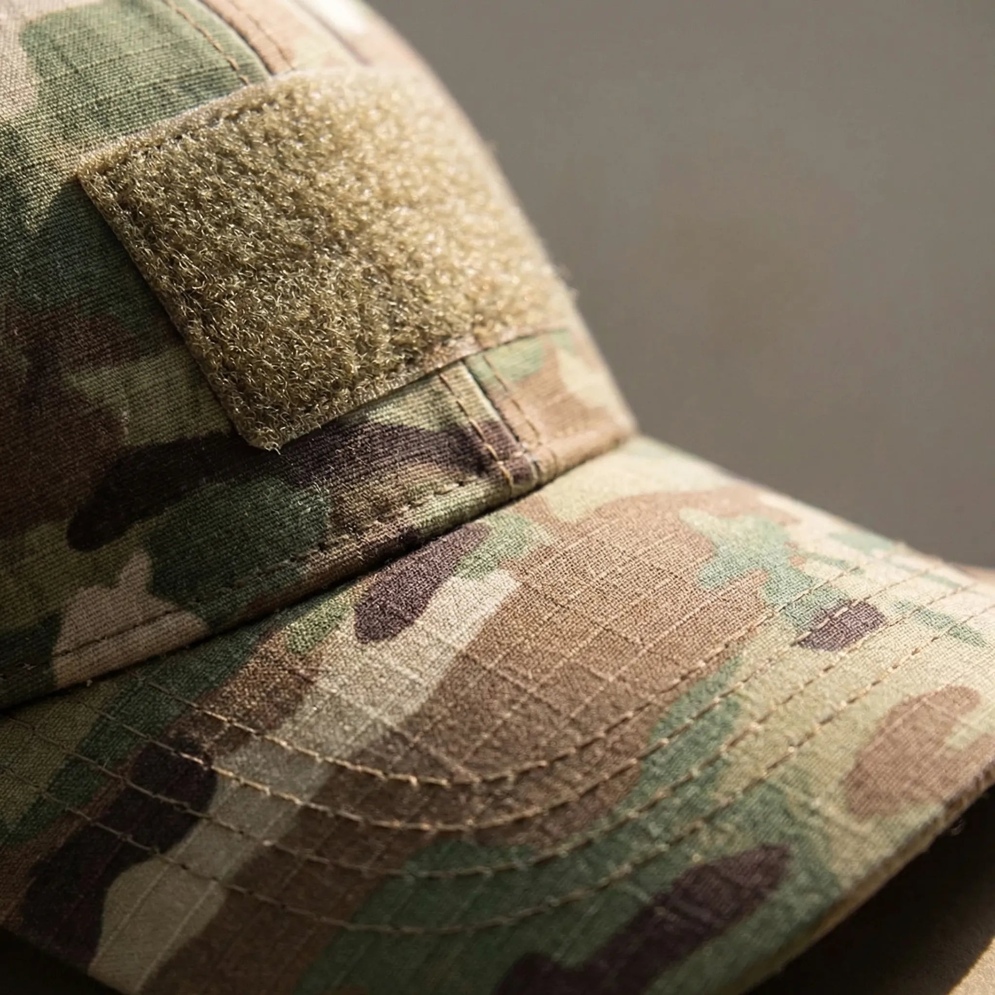 Men's camouflage baseball cap with breathable mesh construction and adjustable strap