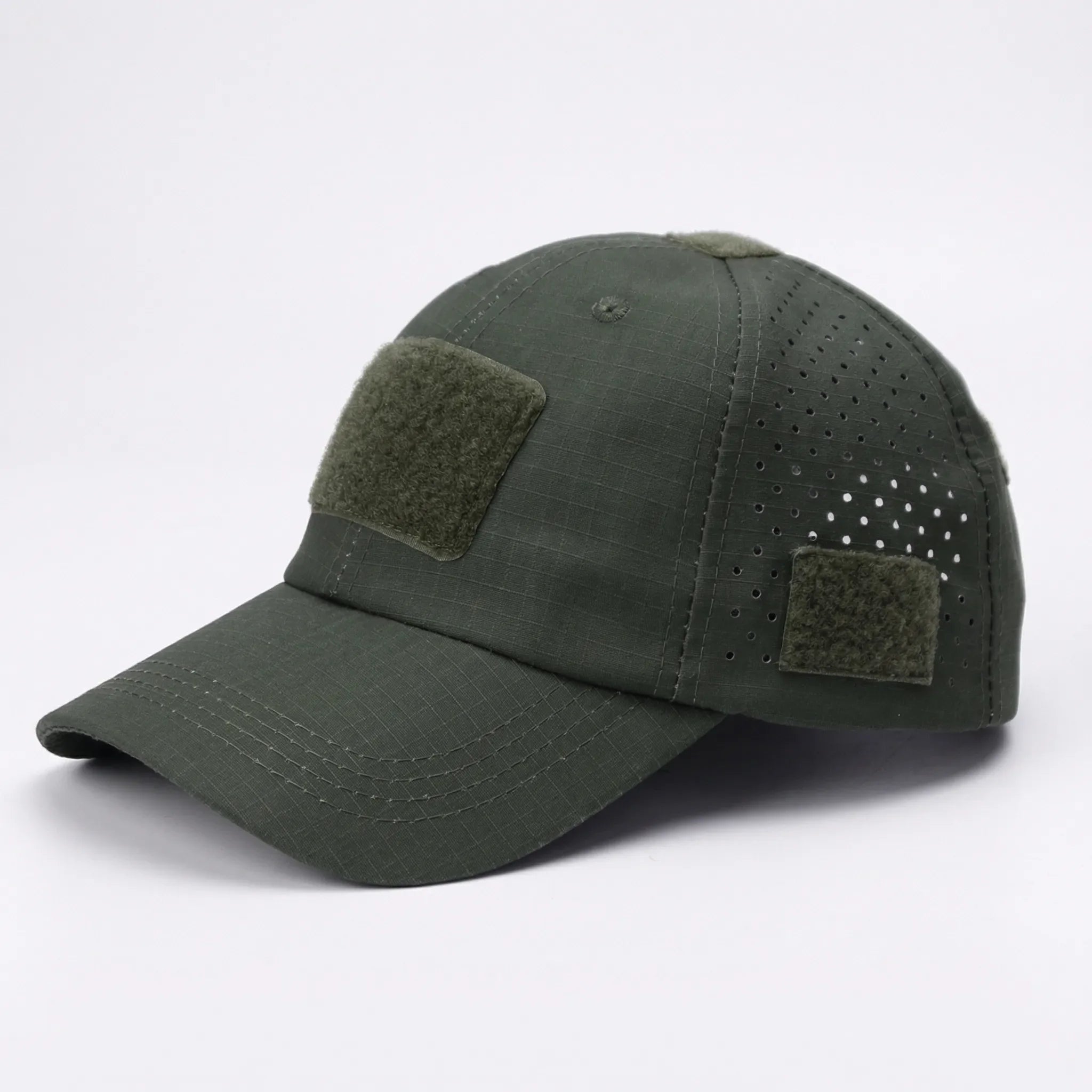 Men's camouflage baseball cap with breathable mesh construction and adjustable strap