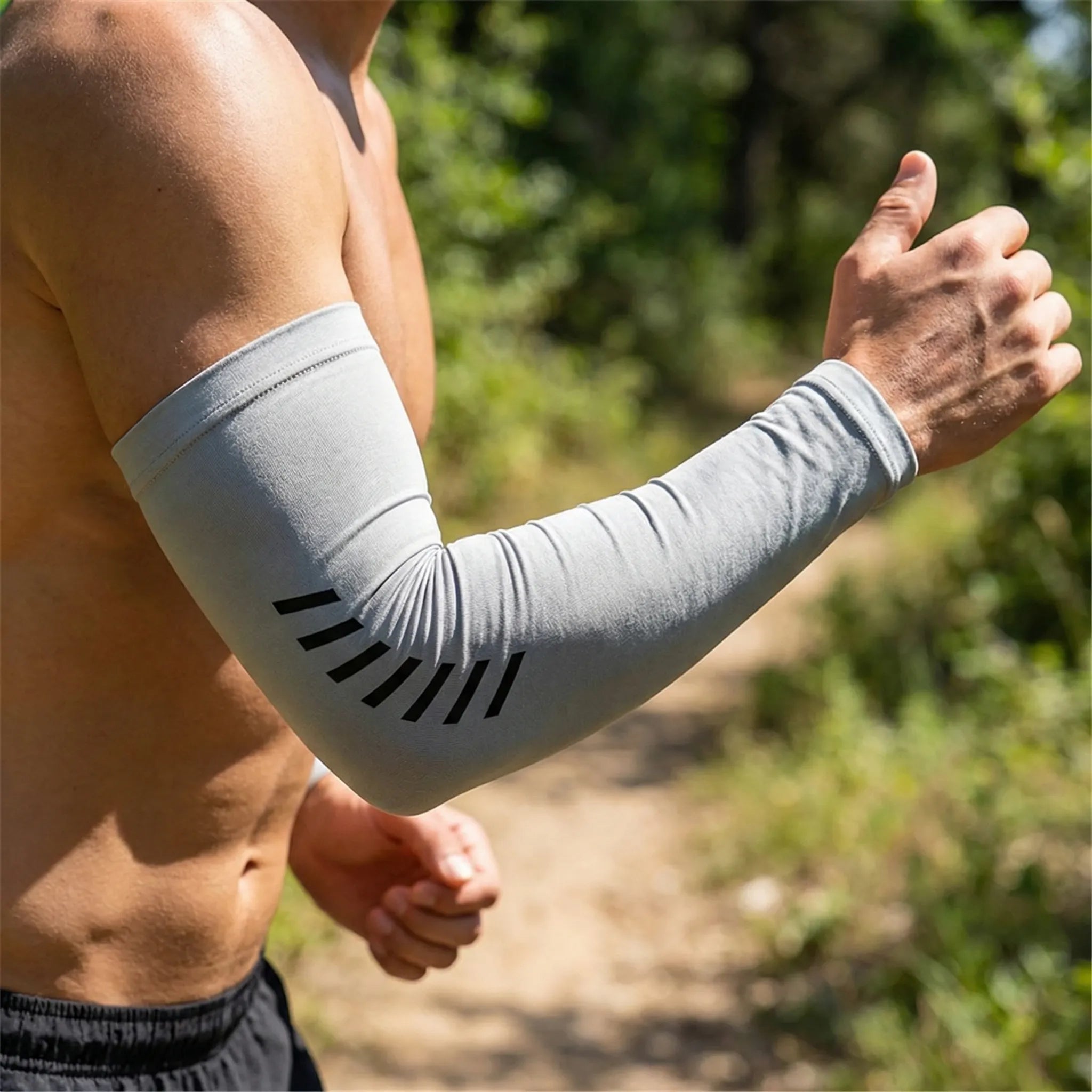 Lightweight cooling arm sleeves with UV protection and anti-slip grip