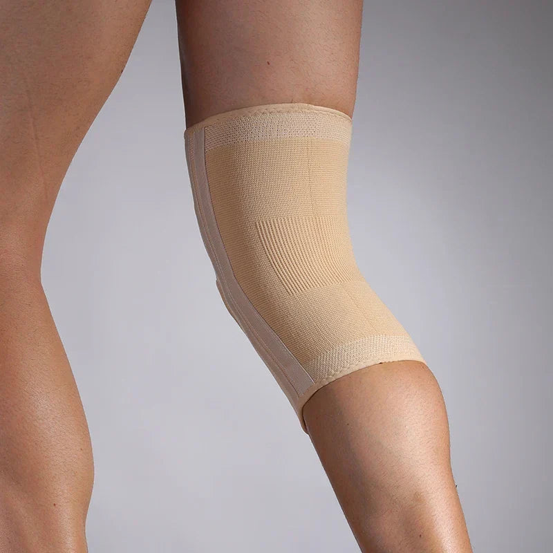 High elasticity knee brace with open kneecap design and lateral spring stays
