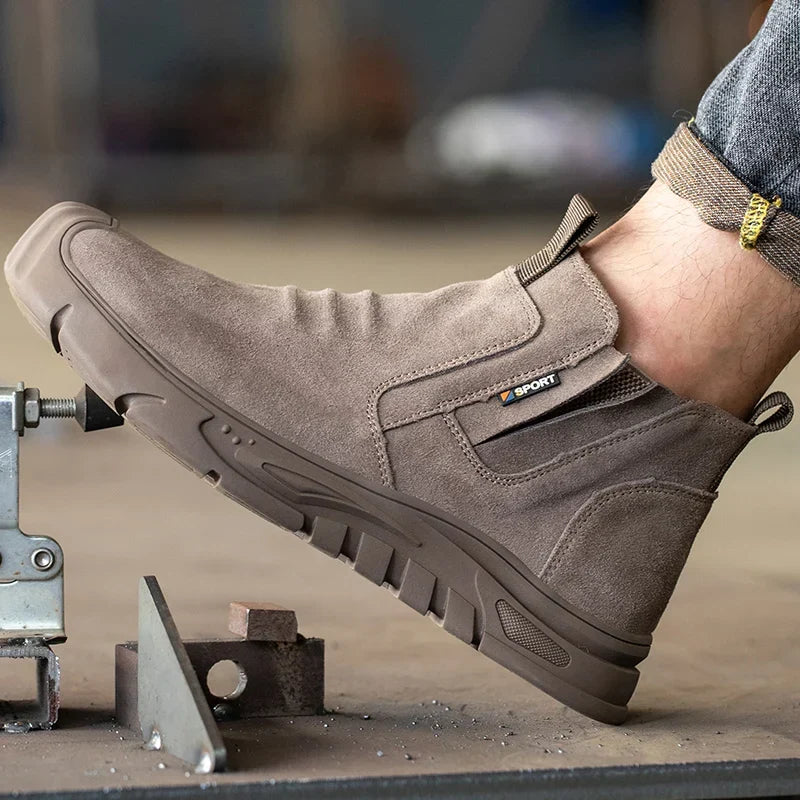 Slip-on safety boot with reinforced toe protection and puncture-resistant sole