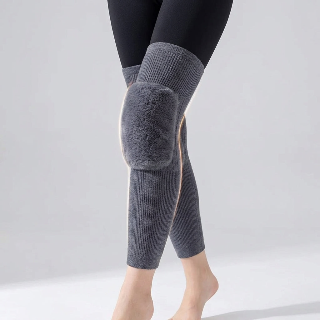 Thermal knee sleeve with plush lining and padded front protection