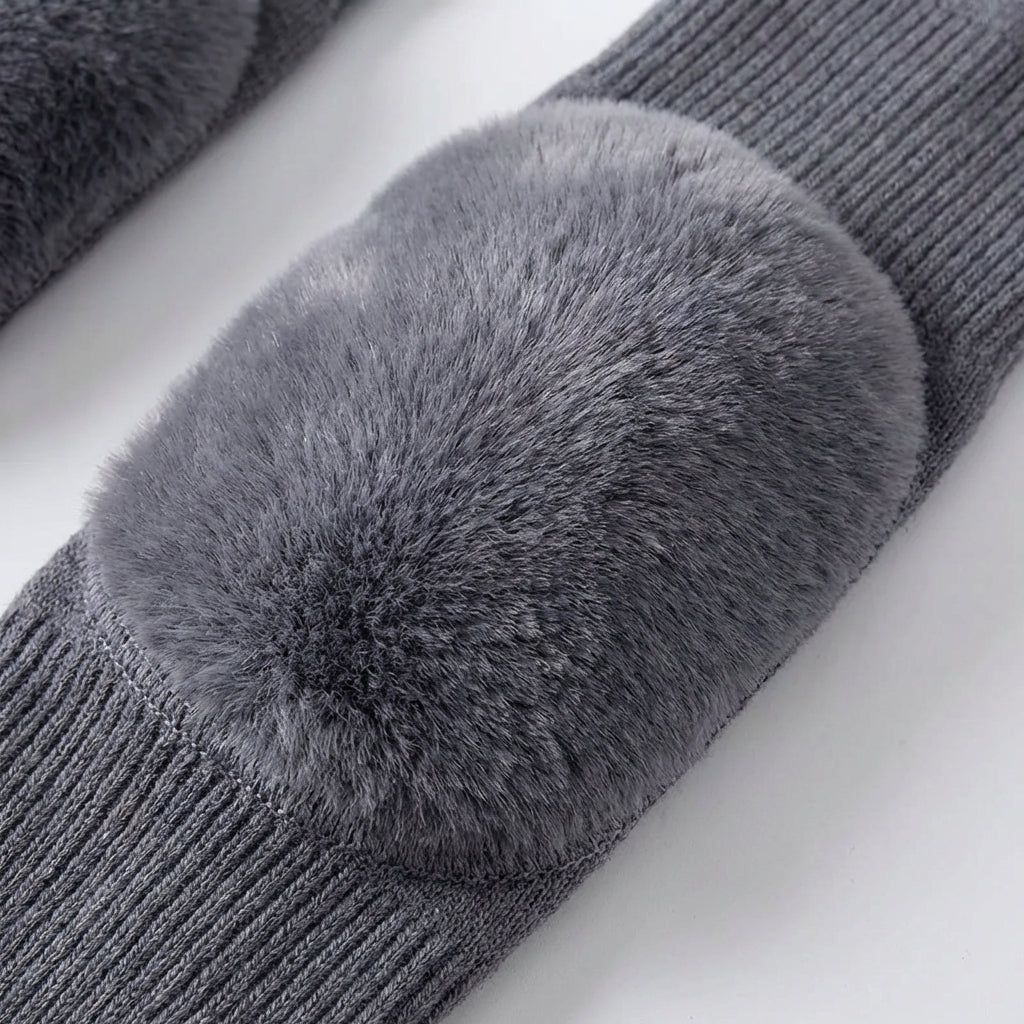Thermal knee sleeve with plush lining and padded front protection