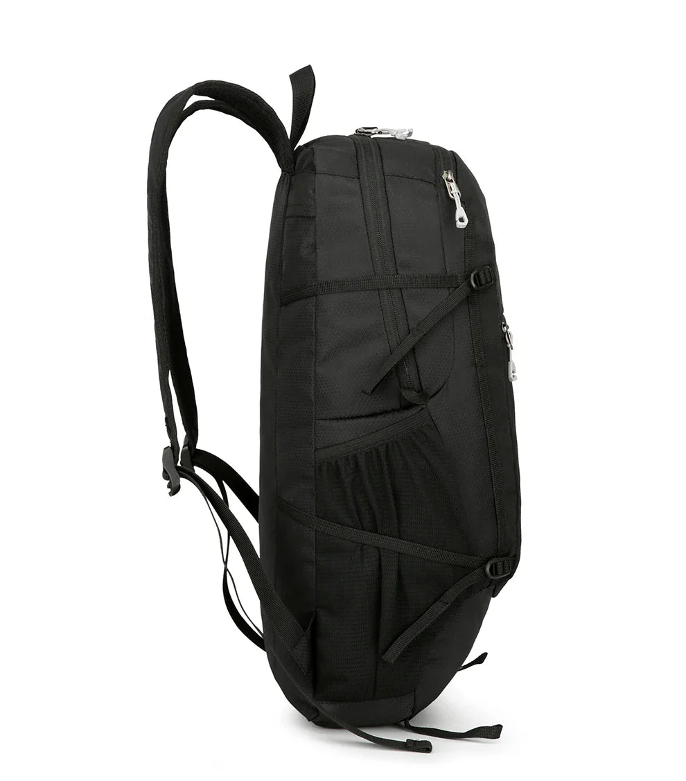 Foldable daypack with water-repellent exterior and adjustable shoulder straps