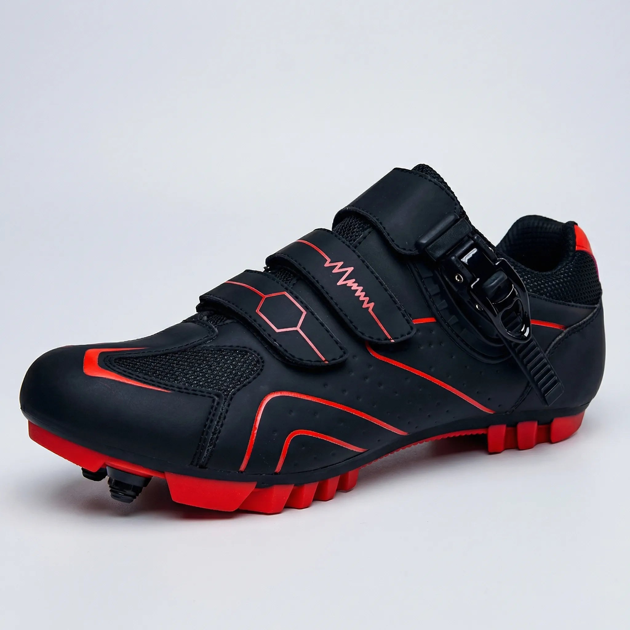 Men's MTB cycling shoe with SPD compatible recessed sole and ratchet buckle