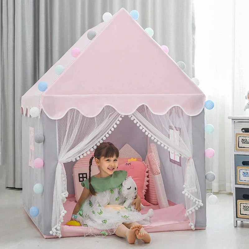 Collapsible play tent with castle design and scalloped canopy for kids