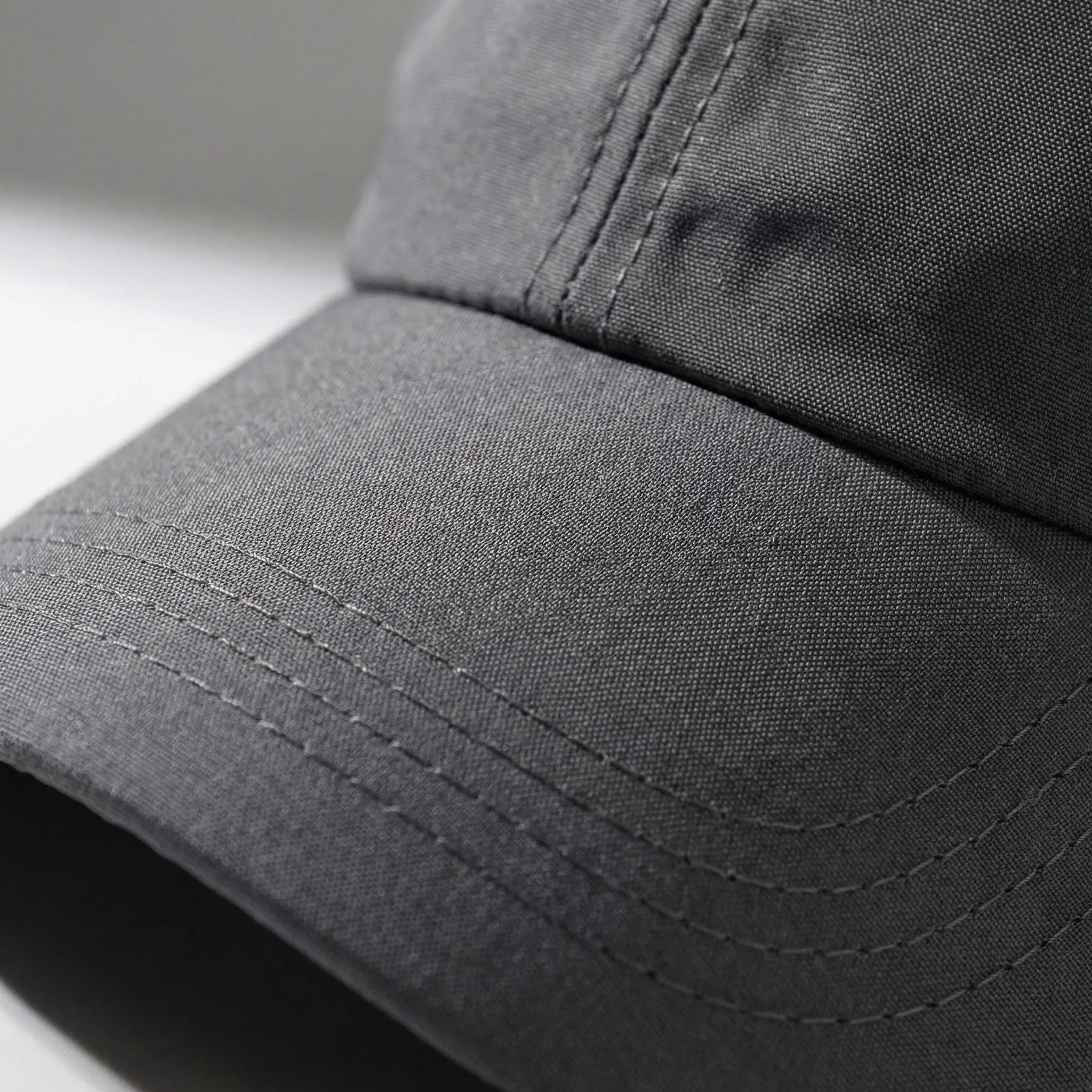Ponytail baseball cap with crossback opening and structured duckbill brim