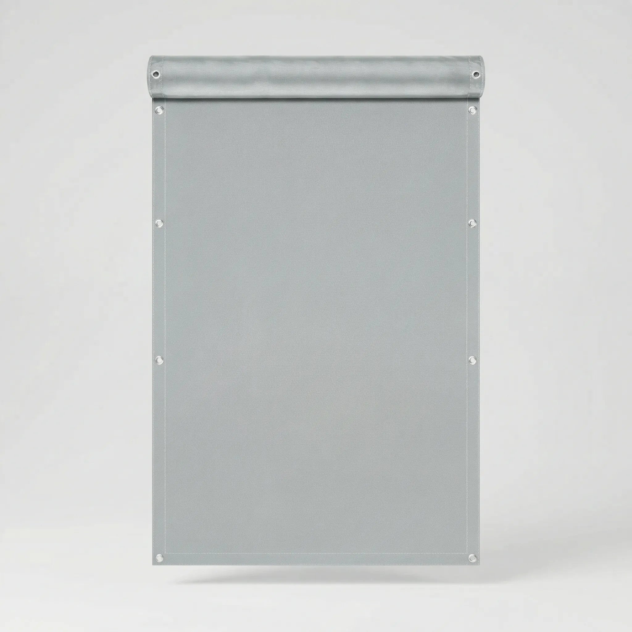 Outdoor privacy screen for balcony with water repellent weave