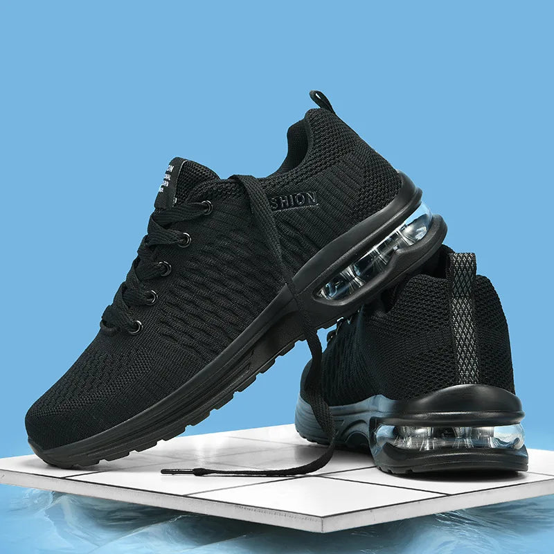 Men's lightweight running sneakers with air-cushioned sole and breathable mesh upper