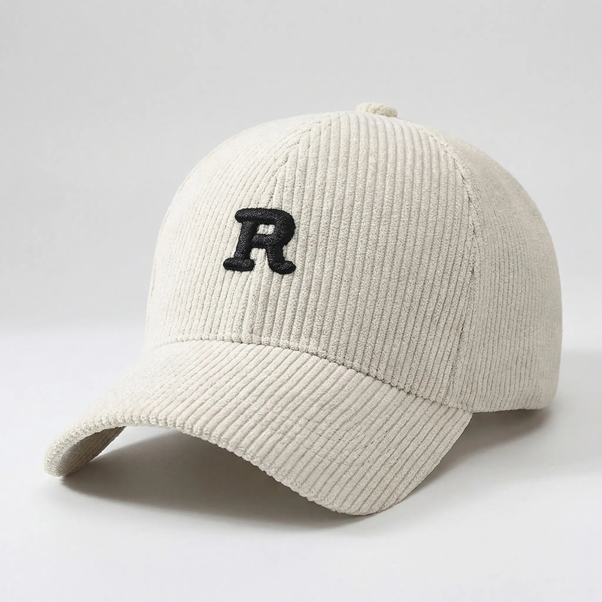 Structured baseball cap with 3D embroidered letter, ribbed polyester