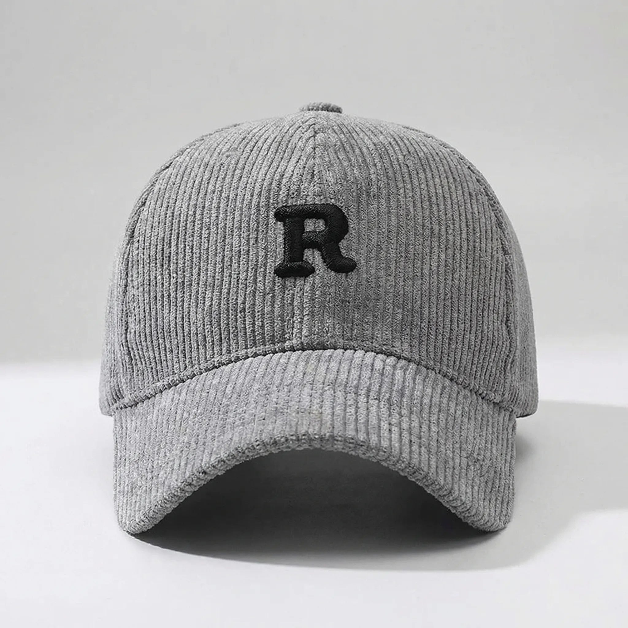 Structured baseball cap with 3D embroidered letter, ribbed polyester
