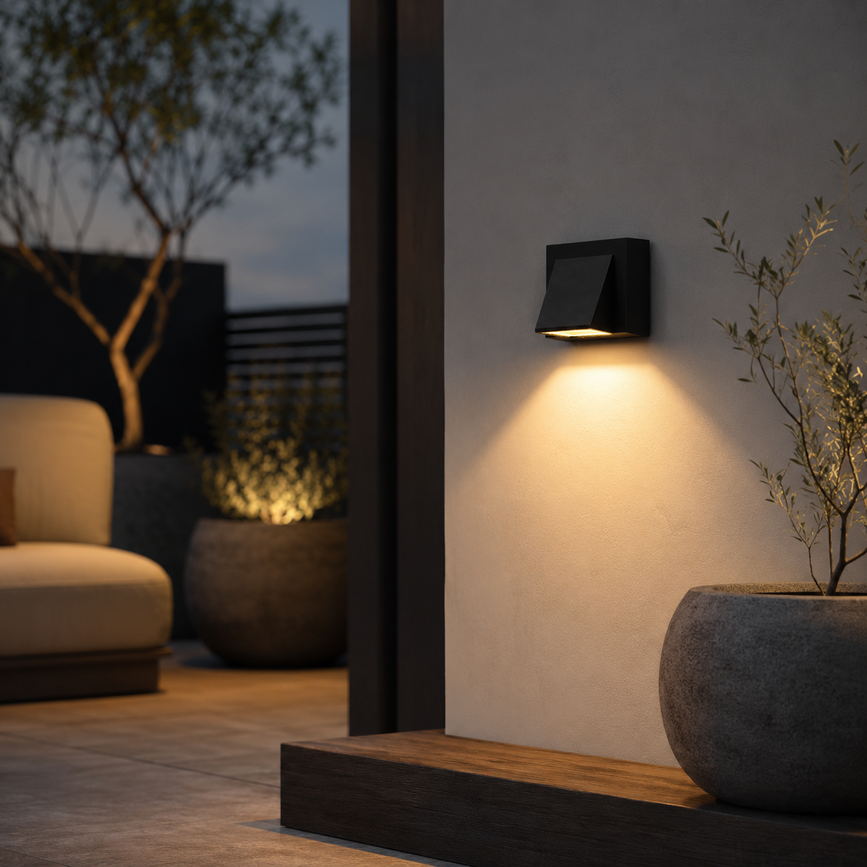 Celrien | Sconcera IP65-Rated Outdoor Wall Sconce