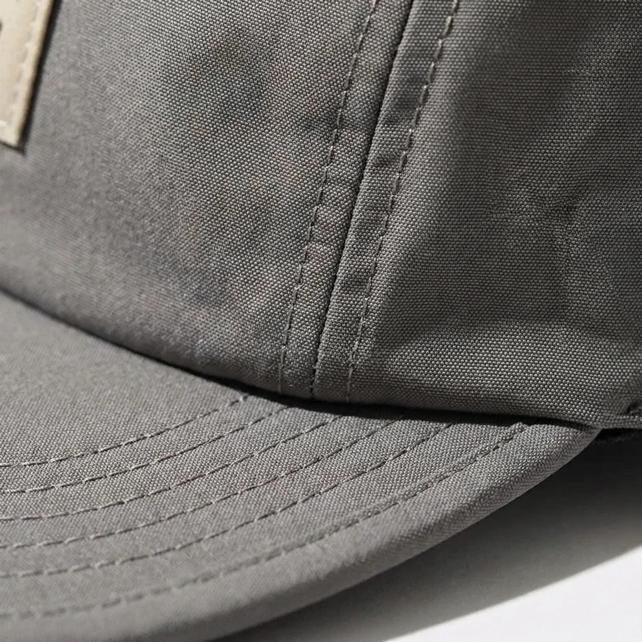 Five-panel short-brim cap packable breathable adjustable strap