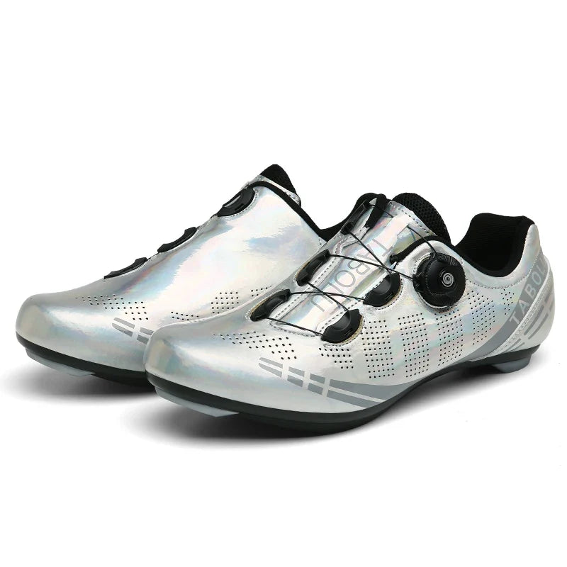 Road cycling shoe with dual rotary dial closure and self-locking cleat sole