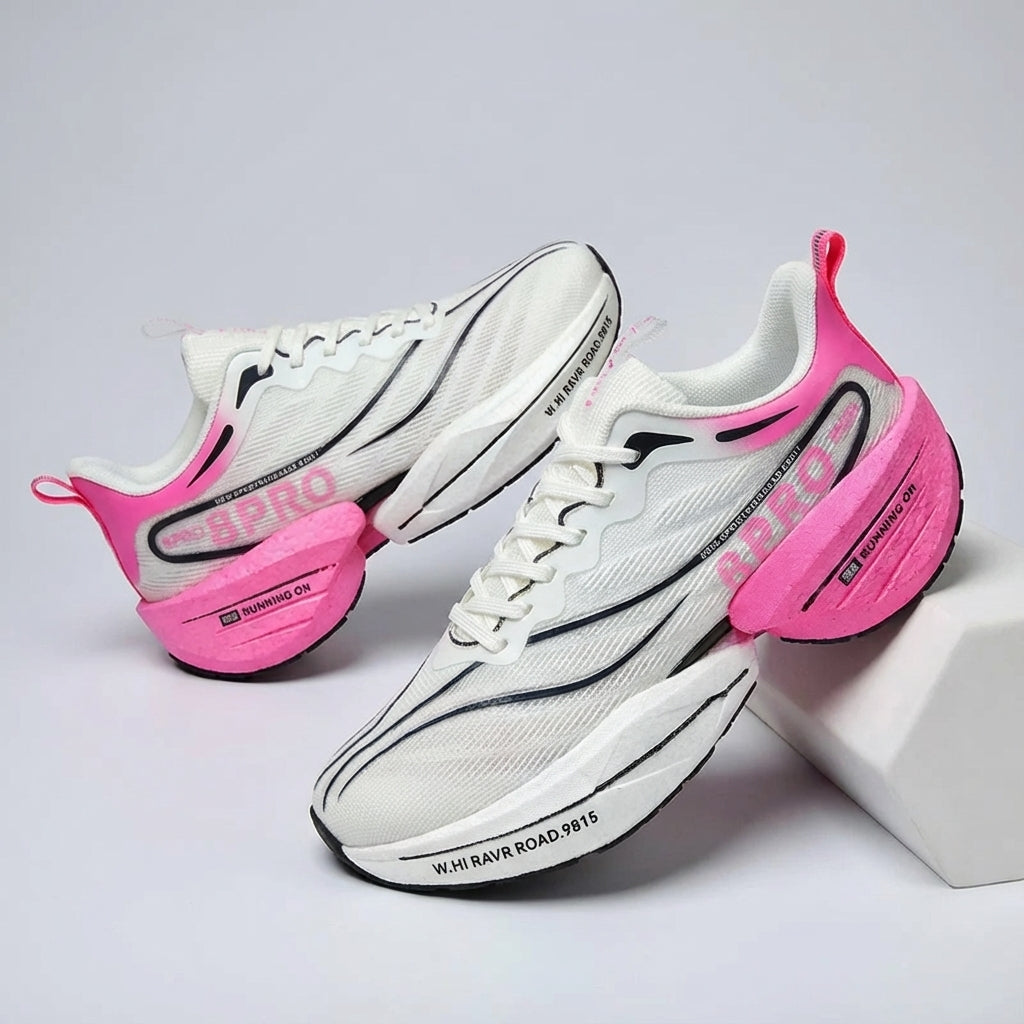 Men's low-top running shoe with lightweight cushioning and breathable upper