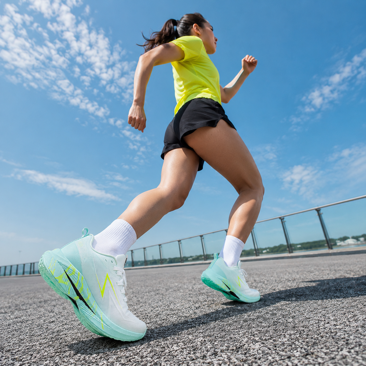 Celrien | Stridovex Lightweight Carbon Plate Running Shoe