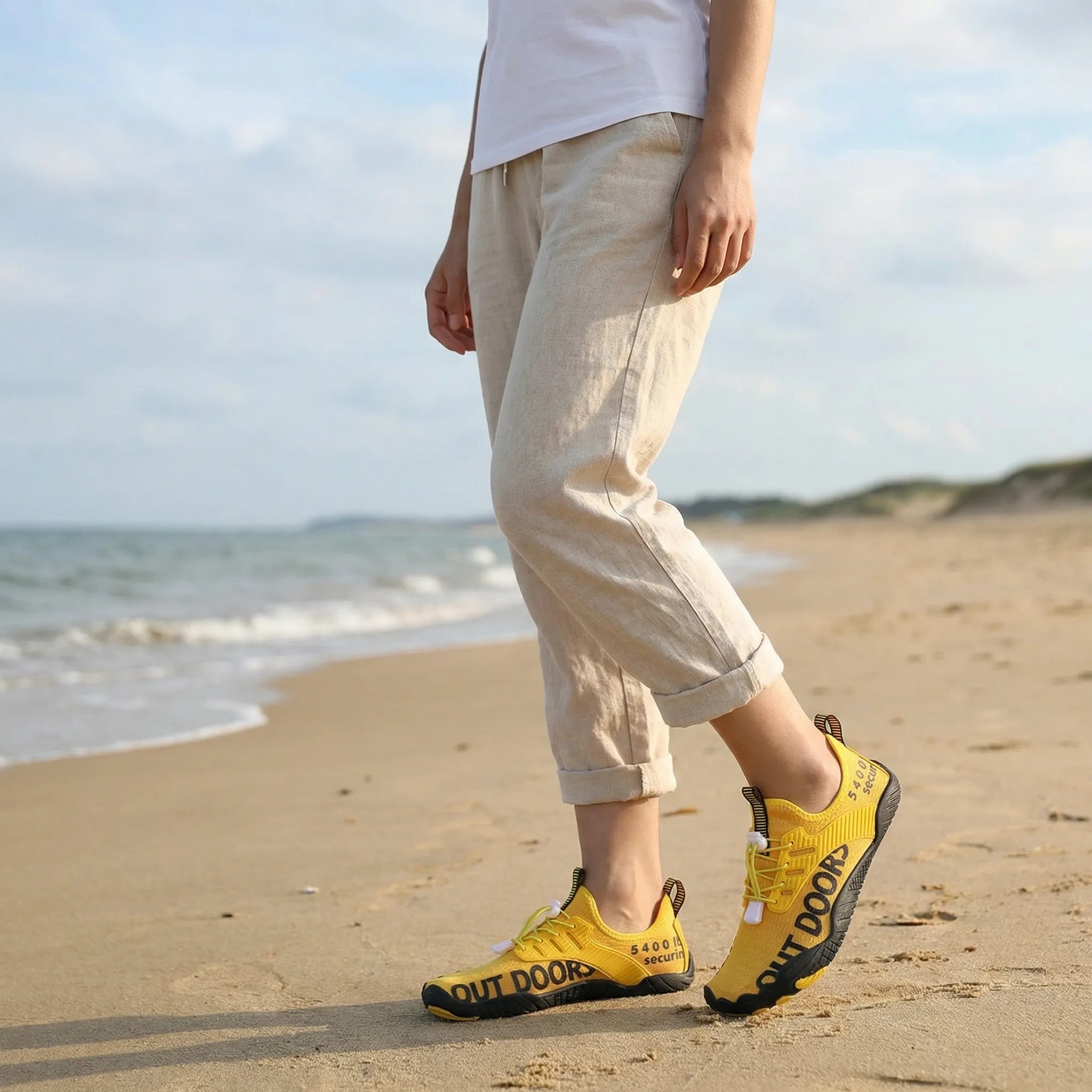 Water shoes quick-dry barefoot design for beach and boating