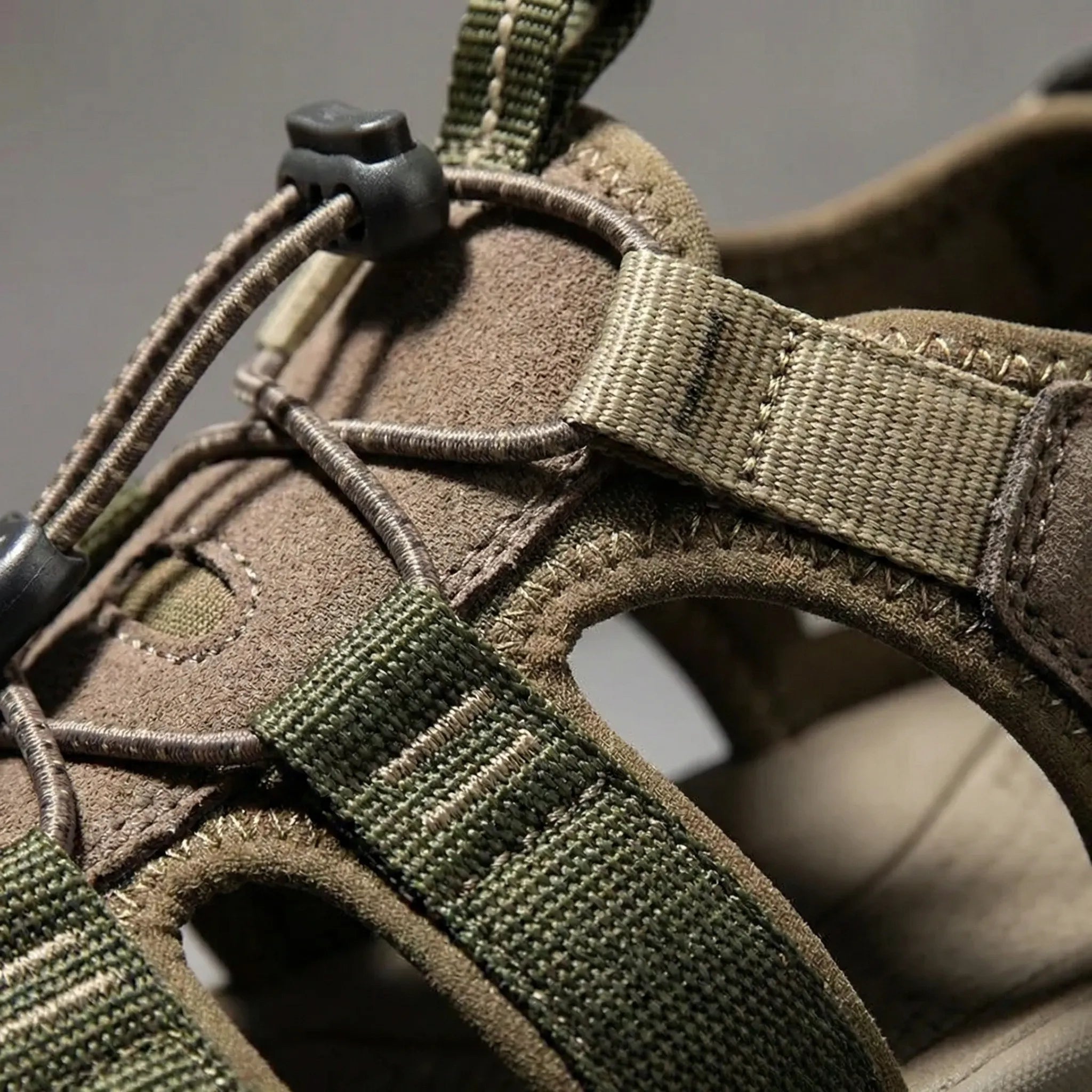 Men's breathable hiking sandal with open-toe design and water-ready construction