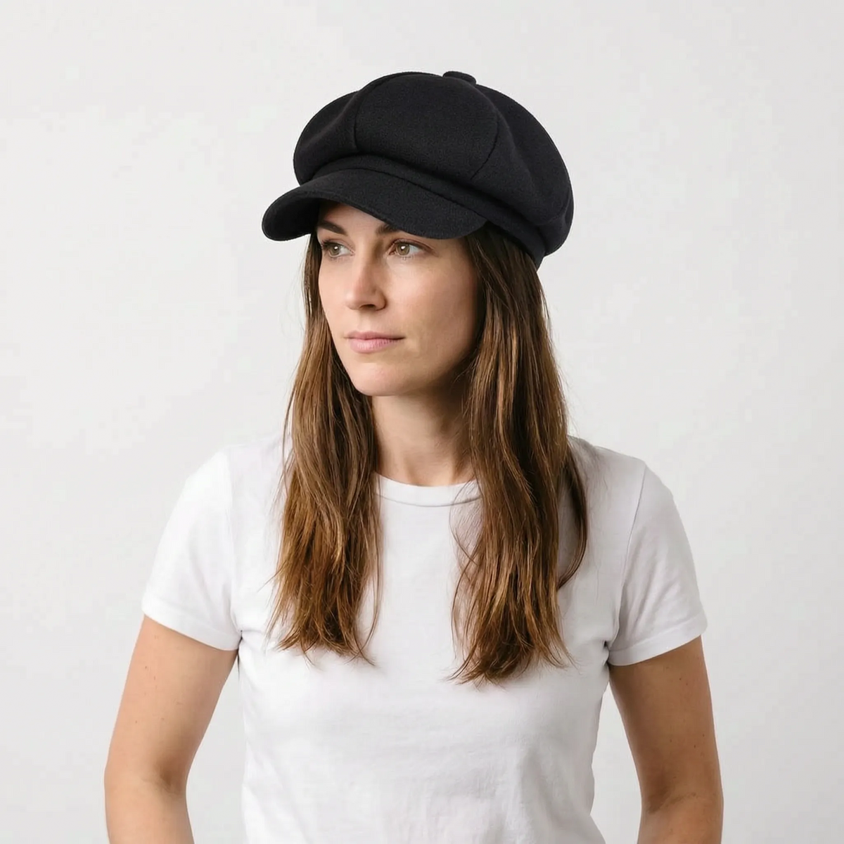 Classic beret with visor and dense woven material for cool weather
