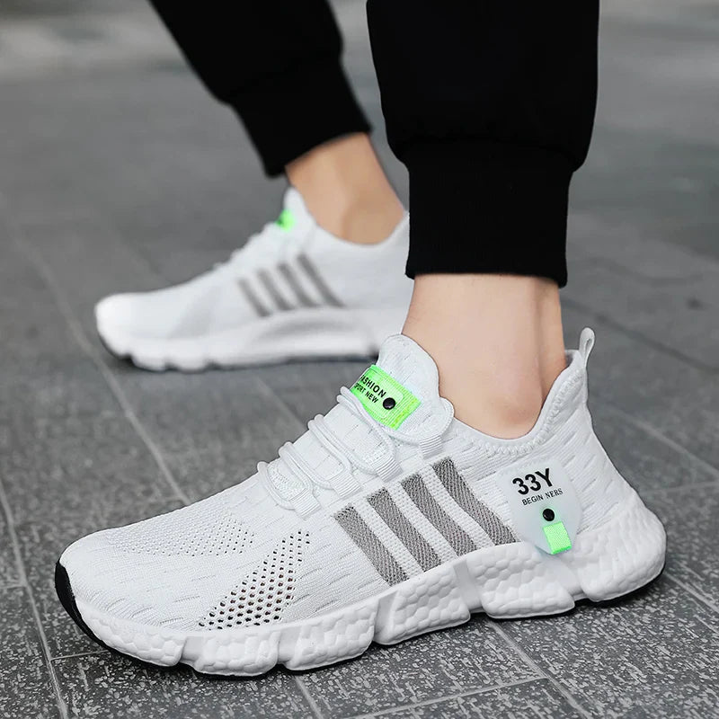 Men's lightweight mesh sneaker with breathable upper and cushioned sole