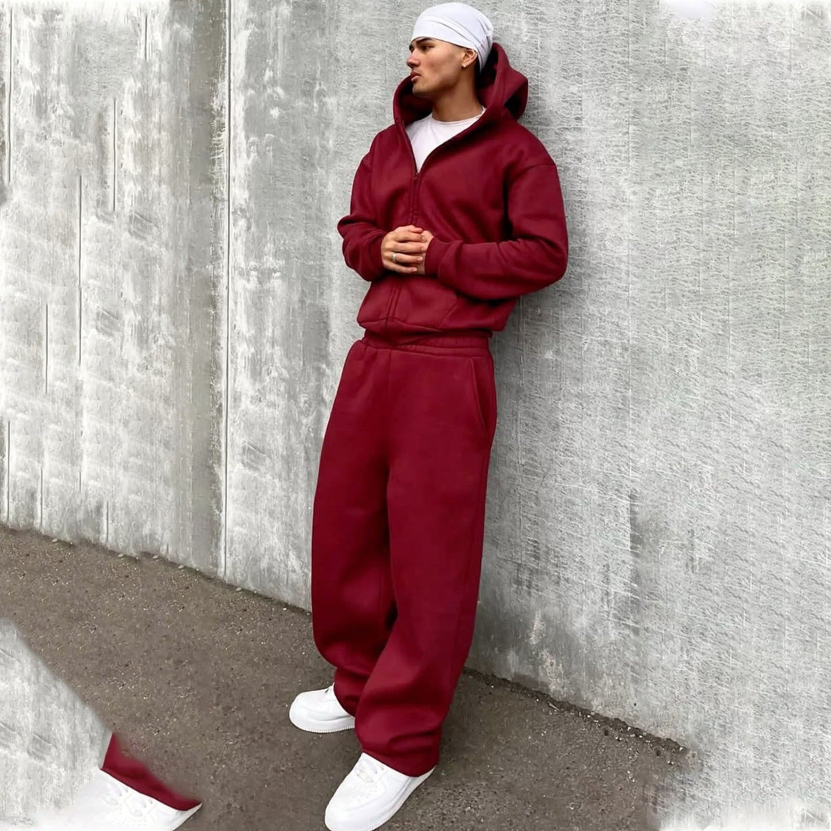 Men's Oversize Zip Hoodie and Relaxed Sweatpants Set