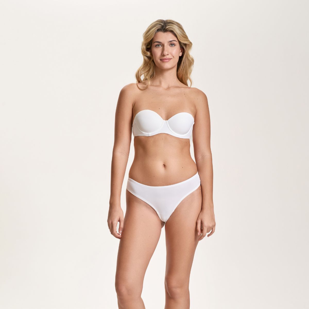 Anytime Strapless Push-Up Bra