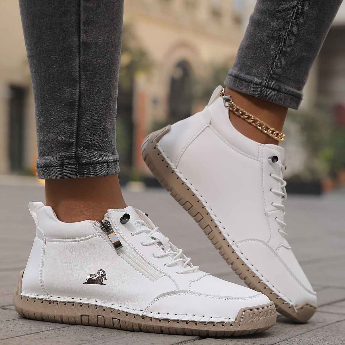 Women's Comfortable Lace-Up Ankle Sneakers