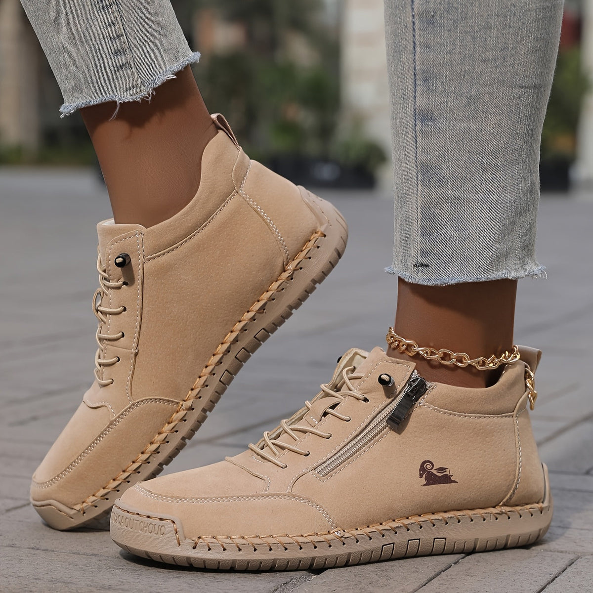 Women's Comfortable Lace-Up Ankle Sneakers