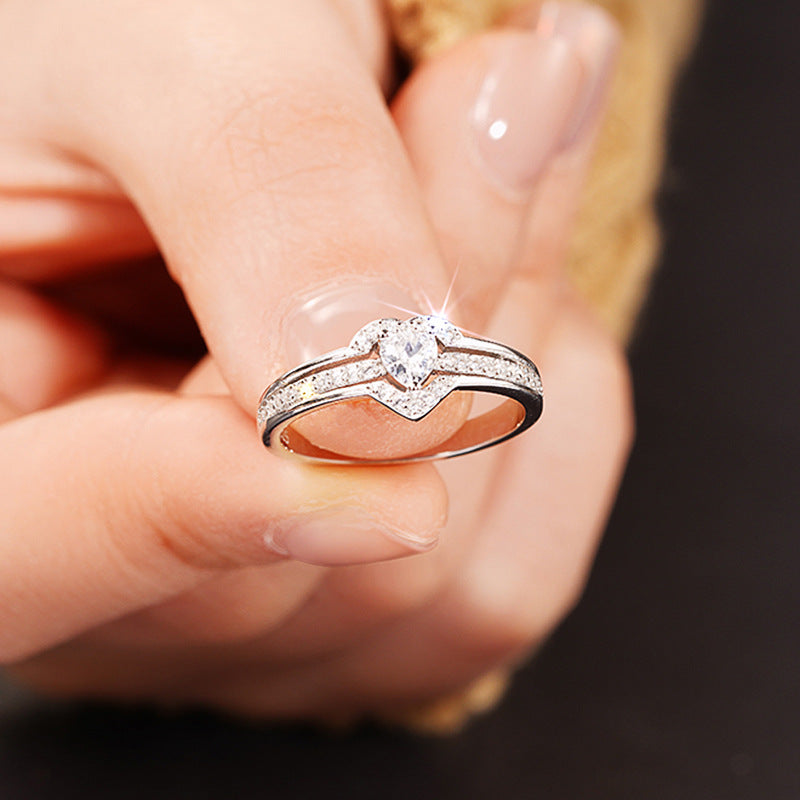 Elegant 925 Sterling Silver Heart Ring with Sparkling Zirconia