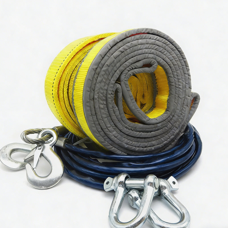 8-Ton Tow Rope with U-Shackle Hooks – Heavy-Duty, Reflective & 4 Metres Long, Be Ready for Roadside Recovery
