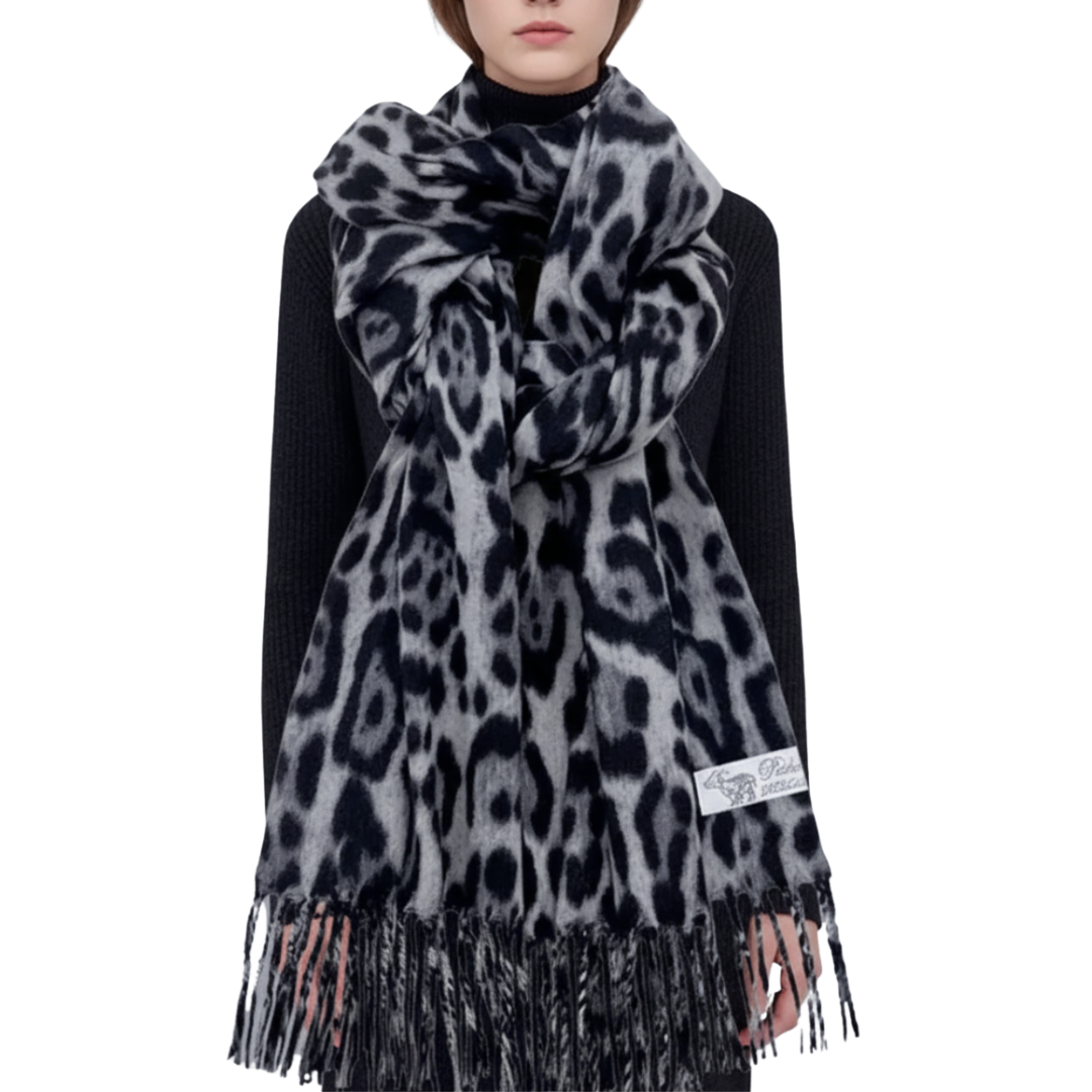 Celrien | Knit Leopard Shawl