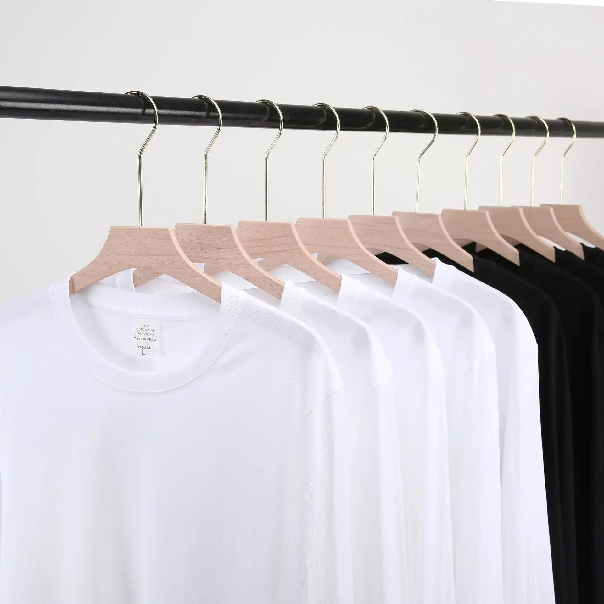 Celrien | Men's Long Sleeve Crewneck T-Shirt