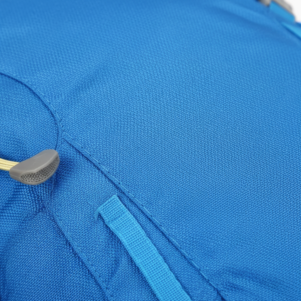 40-liter ultralight hiking backpack with integrated rain cover