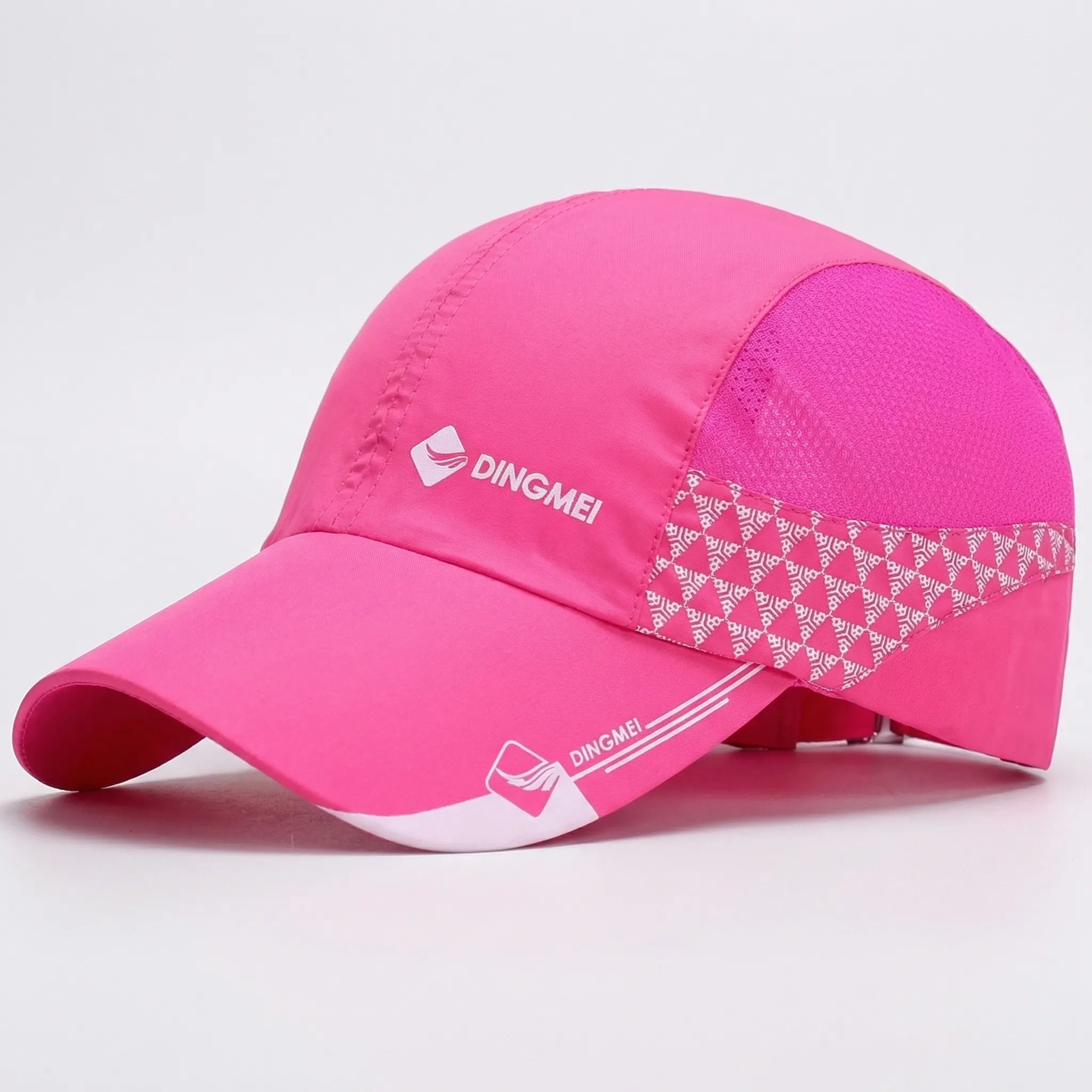Men's breathable baseball cap with mesh panels and adjustable strap