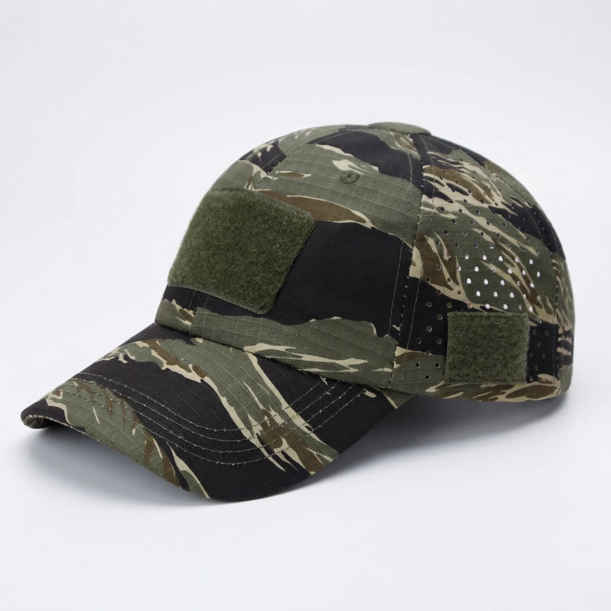 Men's camouflage baseball cap with breathable mesh construction and adjustable strap