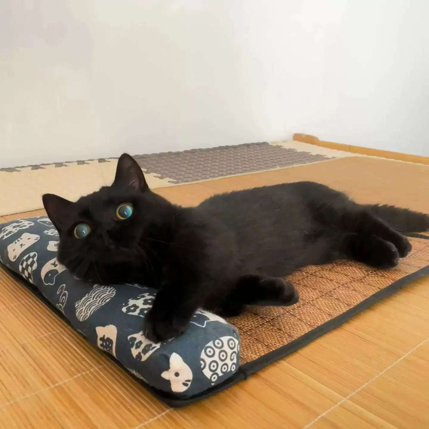 Woven rattan cooling mat with attached bolster pillow for cats and small dogs