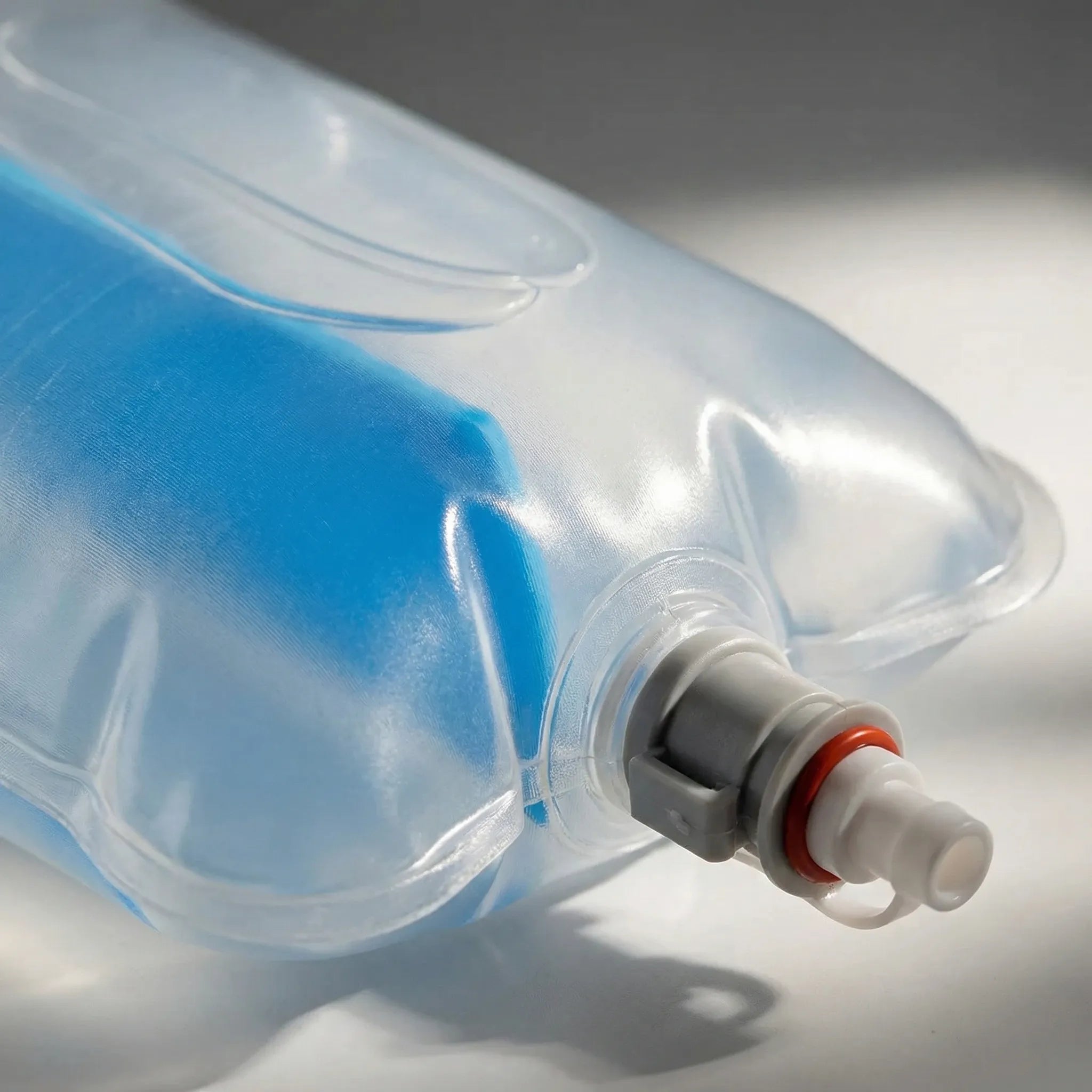 Portable hydration reservoir with flexible drinking tube and bite valve