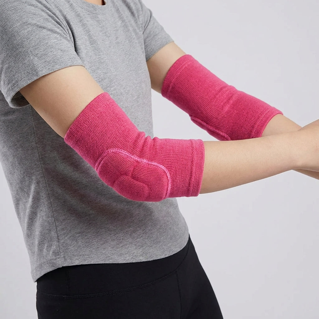 Elastic padded elbow sleeve with impact protection for sports