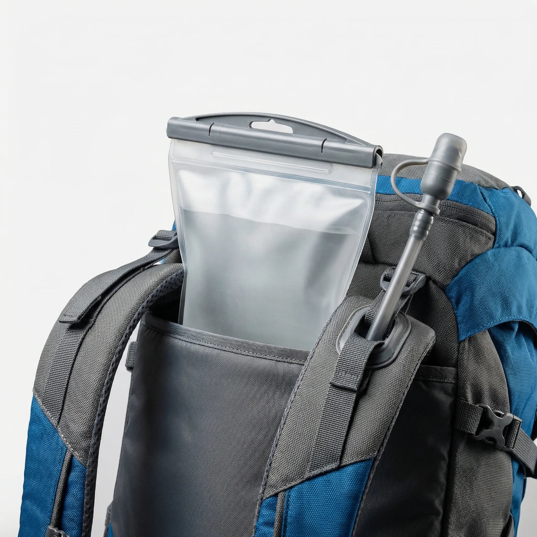 Foldable hydration reservoir with leak-proof seal for hiking and trail running