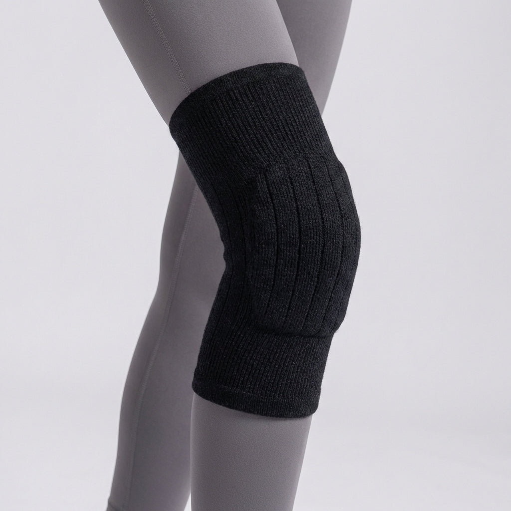 Thermal knee sleeve with plush lining and padded front protection