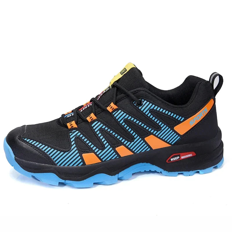 Low-cut hiking sneakers with breathable mesh upper and grippy rubber outsole
