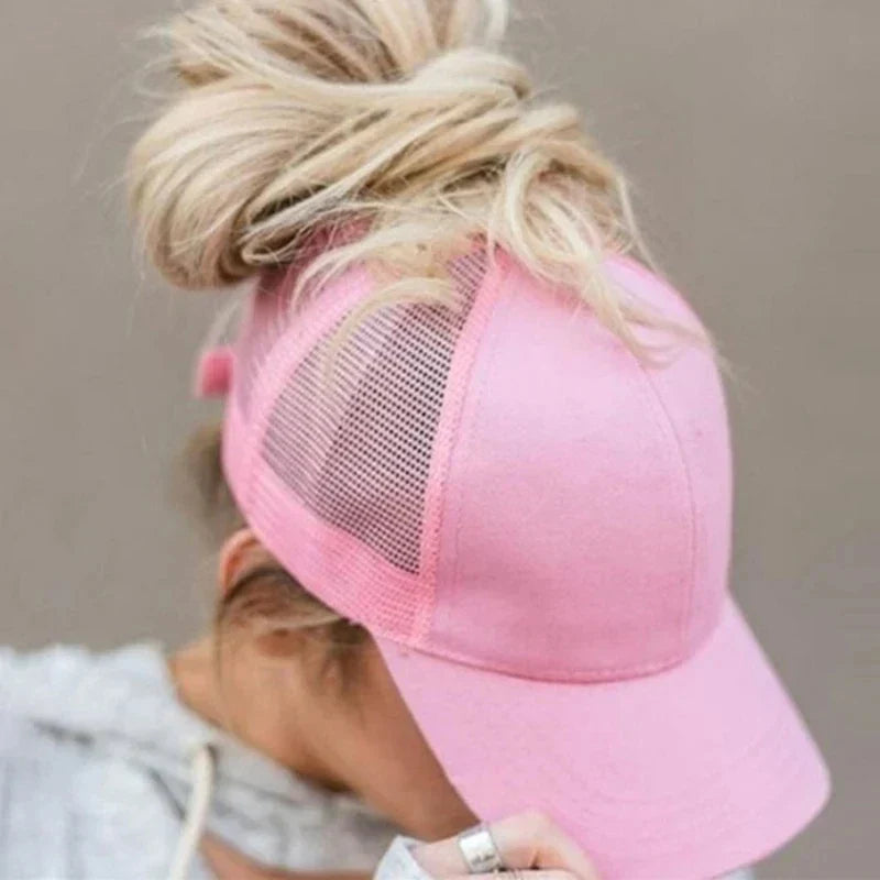 Women's ponytail baseball cap with breathable mesh back panel