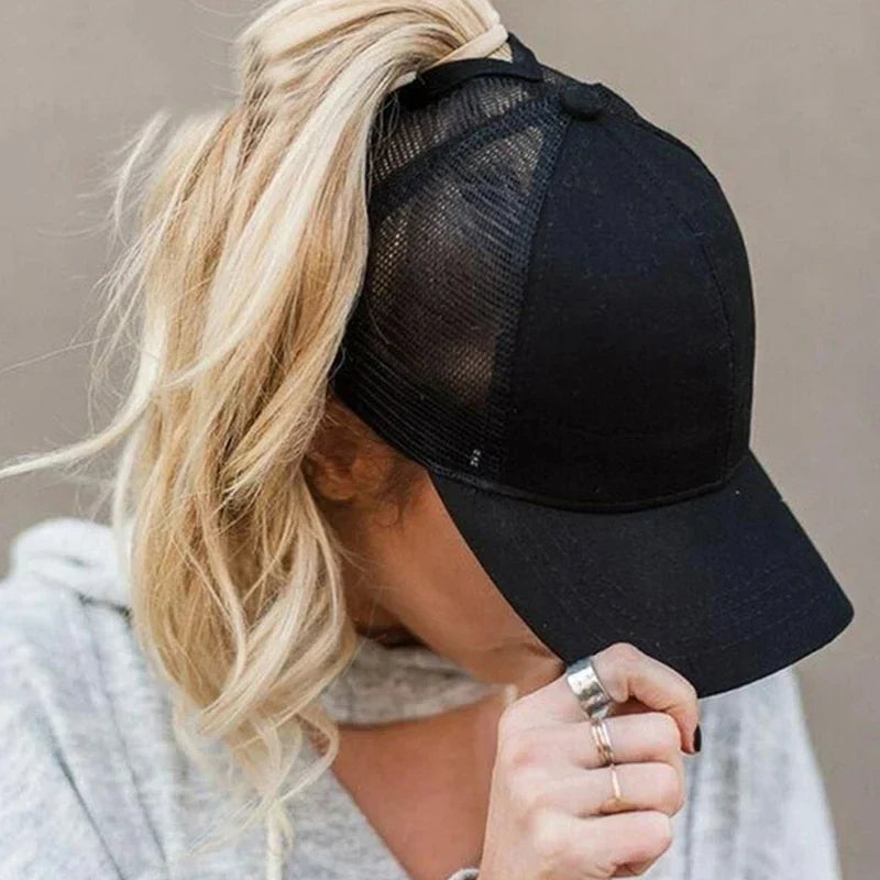 Women's ponytail baseball cap with breathable mesh back panel