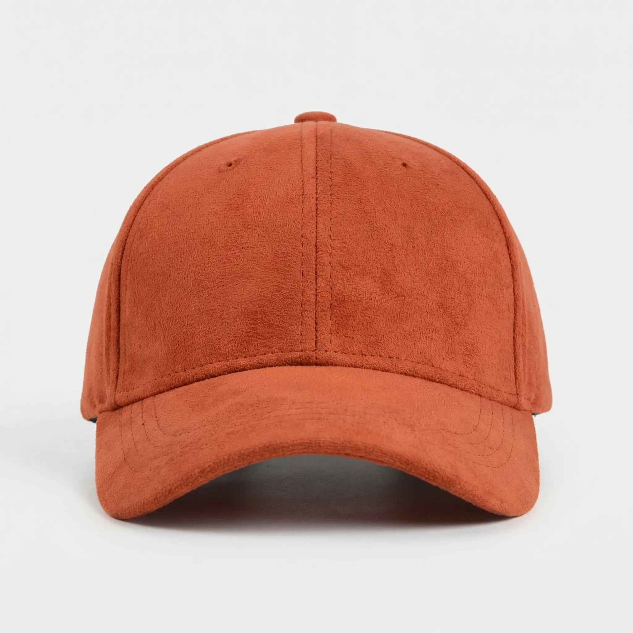 Retro suede baseball cap with snapback closure in unisex fit