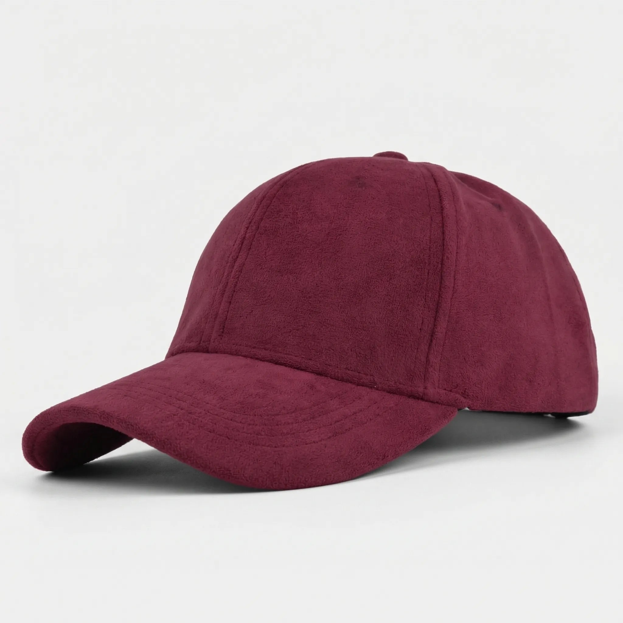 Retro suede baseball cap with snapback closure in unisex fit