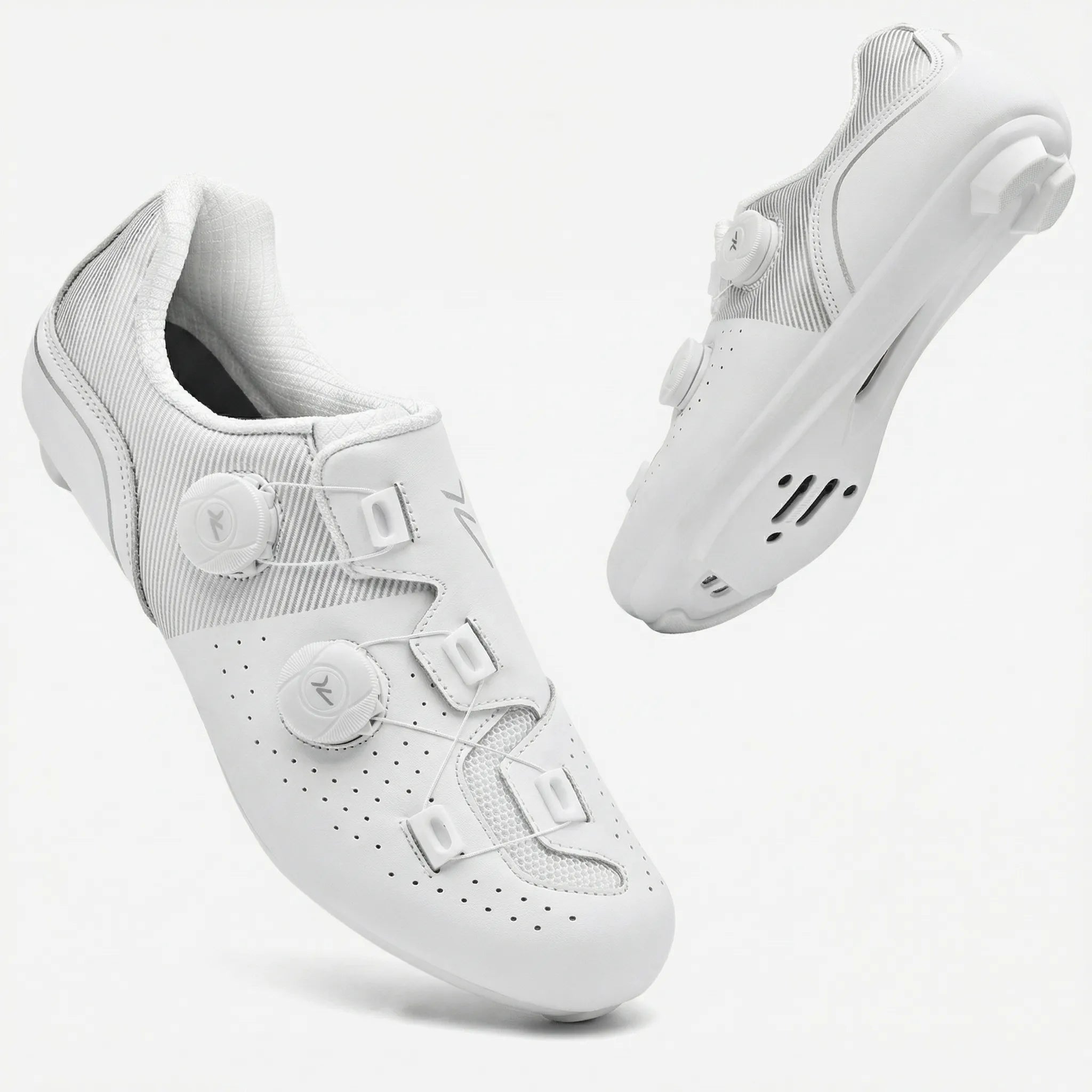 SPD cycling shoe with rotating buckle closure breathable upper